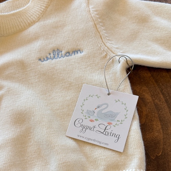 Cygnet Living ‘William’ Cozy Cream Sweater - Picture 3 of 3